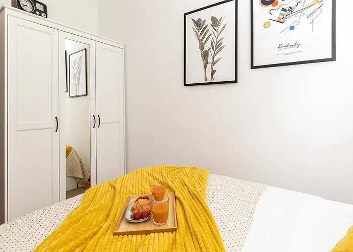 Cesare Apartment, With Swimming Pool And Sea View